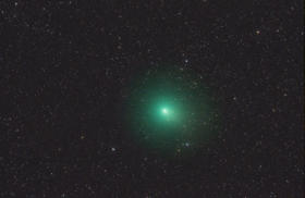 Cometa Wirtanen: combinazione di foto allineate sulle stelle e rimuovendo la cometa e foto con la cometa allineata rimuovendo le stelle si ottengono allineate sia l’immagine delle stelle che della Cometa 